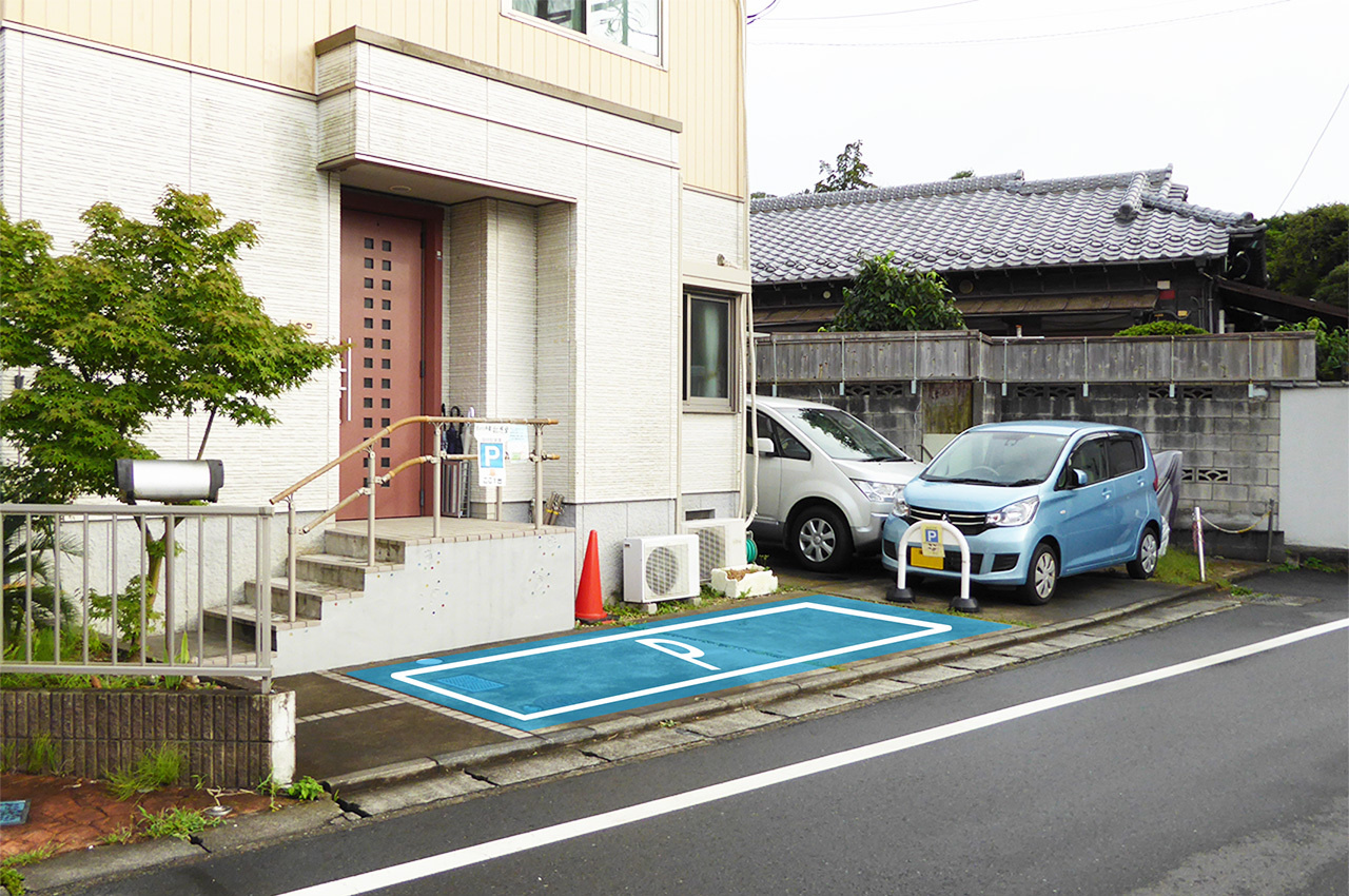 北鎌倉松花堂の駐車場案内の写真。